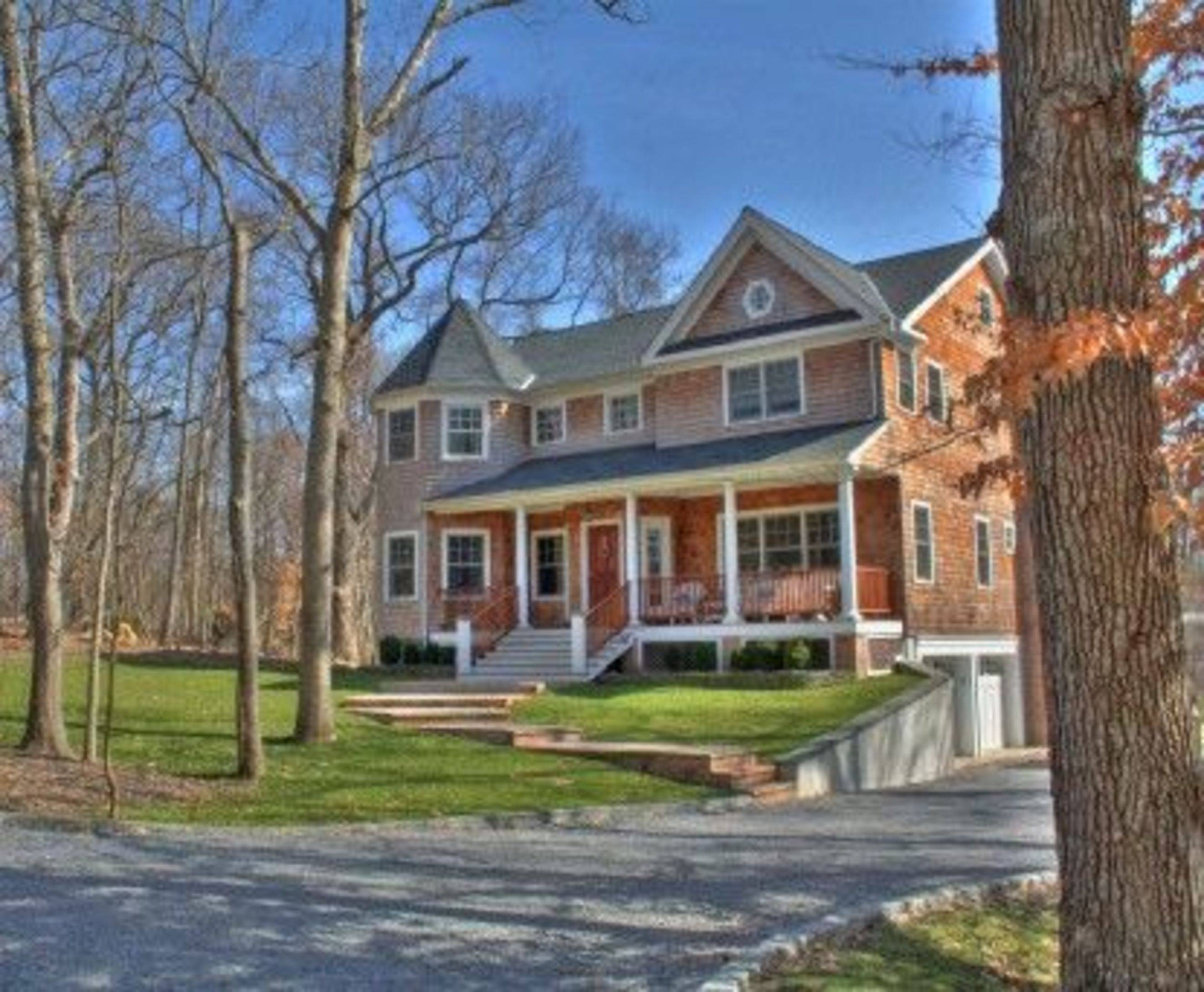 Sag Harbor- North Haven Beauty 5 Bedrooms