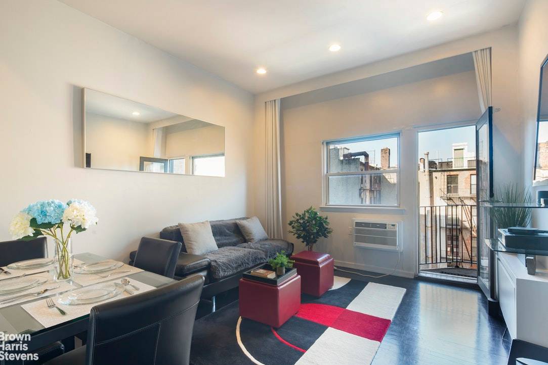 Just a stone's throw away from Washington Square Park, this bright home defines quintessential Greenwich Village living.