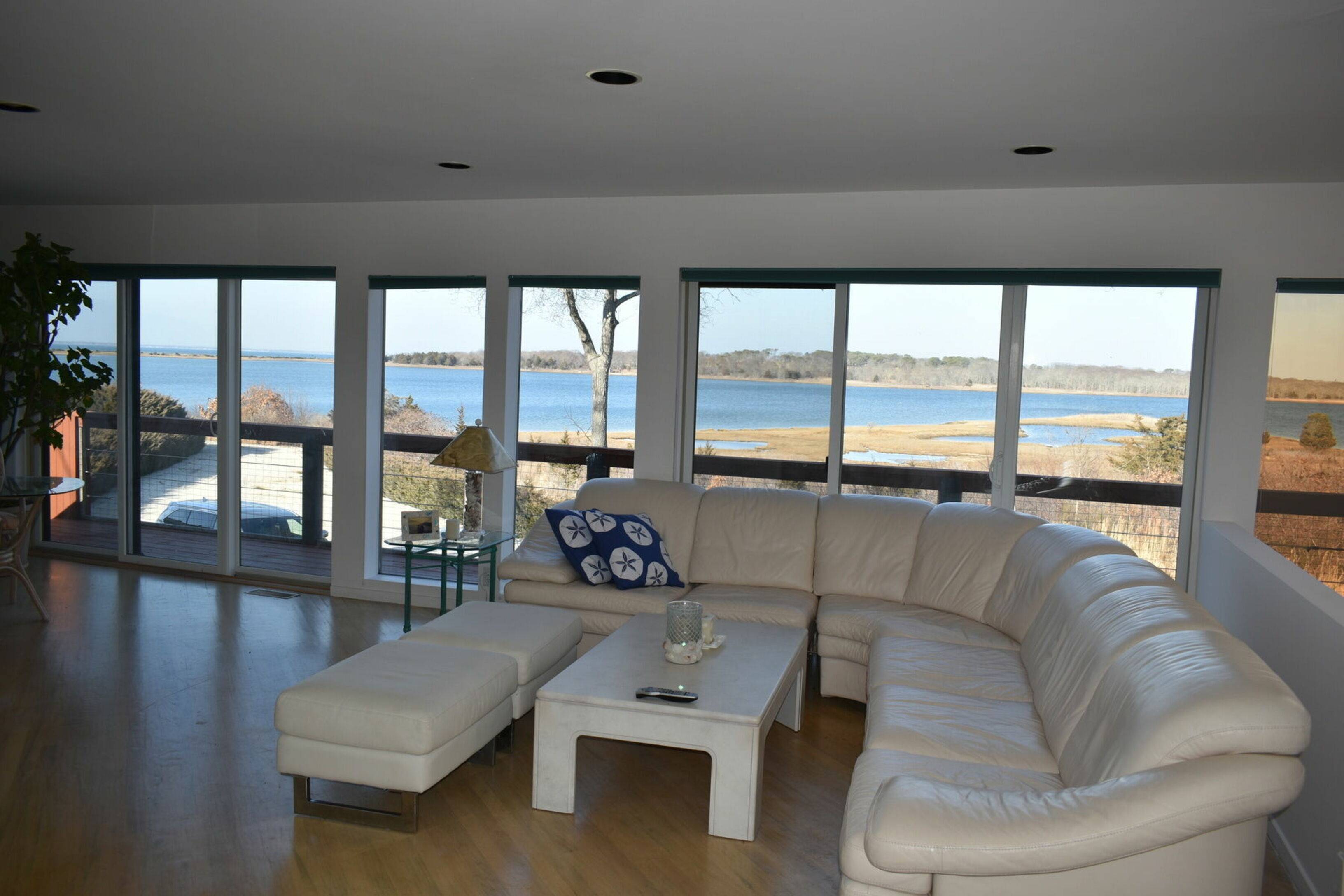 Southampton Bayview 4 Br 3 Bath Pool and Fabulous Views