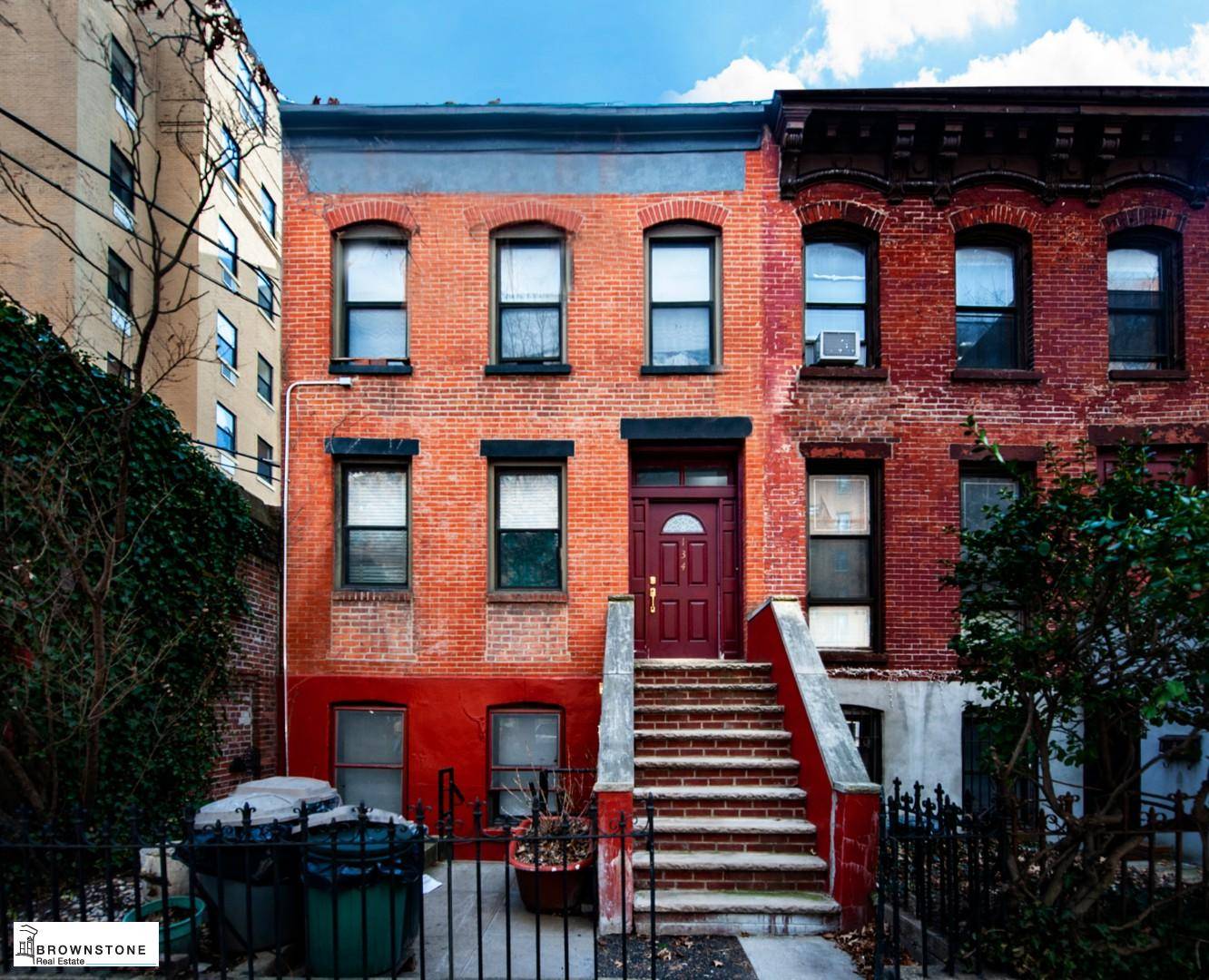 Viewings of 134 Douglass Street require advance notice and will be conducted by appointment only.