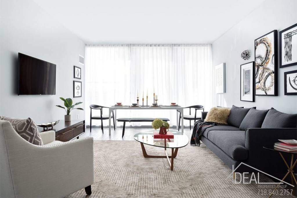 Amazing 2 bedroom apartment for Rent in Flushing.