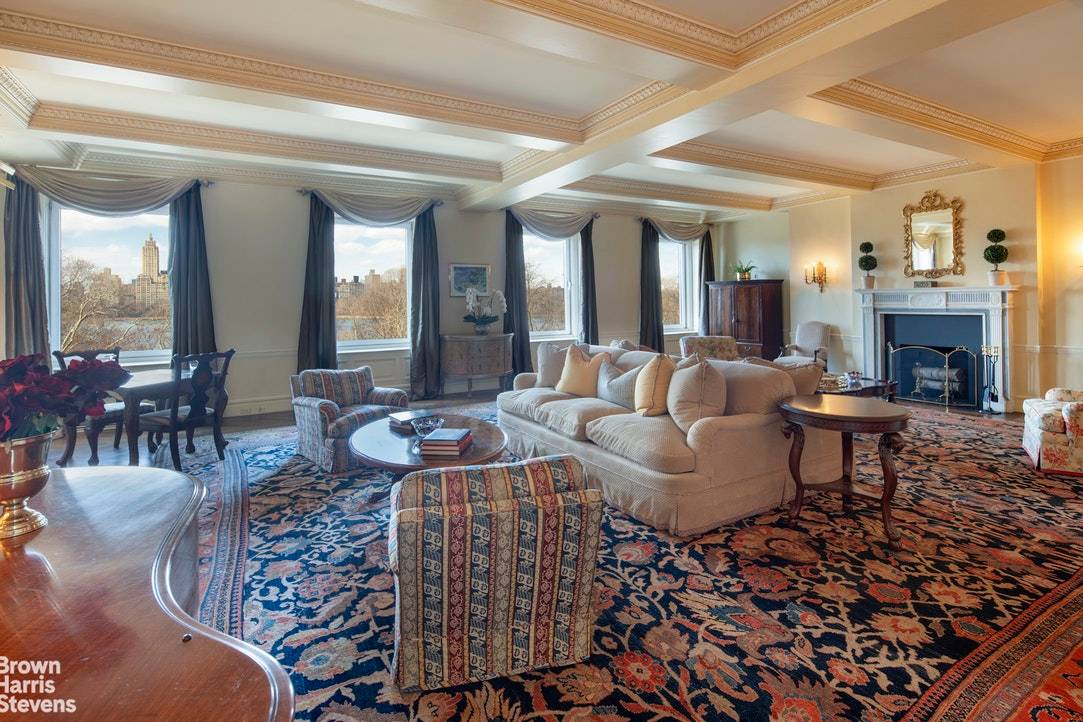 This extremely generous, enormously elegant five bedroom plus library apartment features 63 feet of Fifth Avenue frontage overlooking the Jaqueline Kennedy Onassis Reservoir.