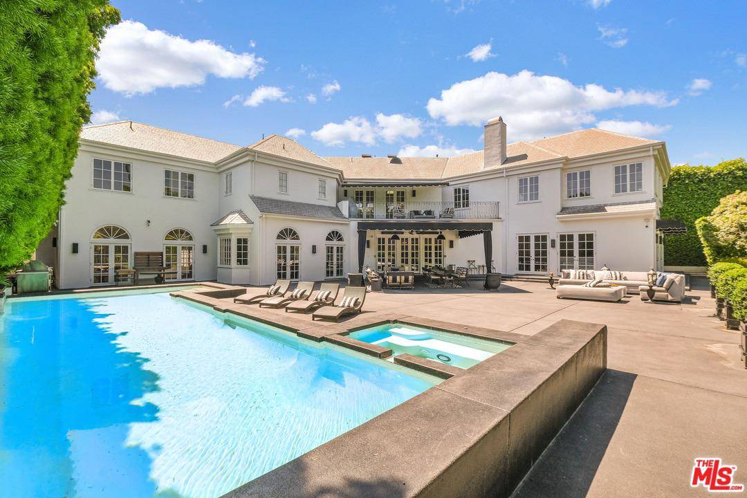 820 N WHITTIER DR Beverly Hills LA