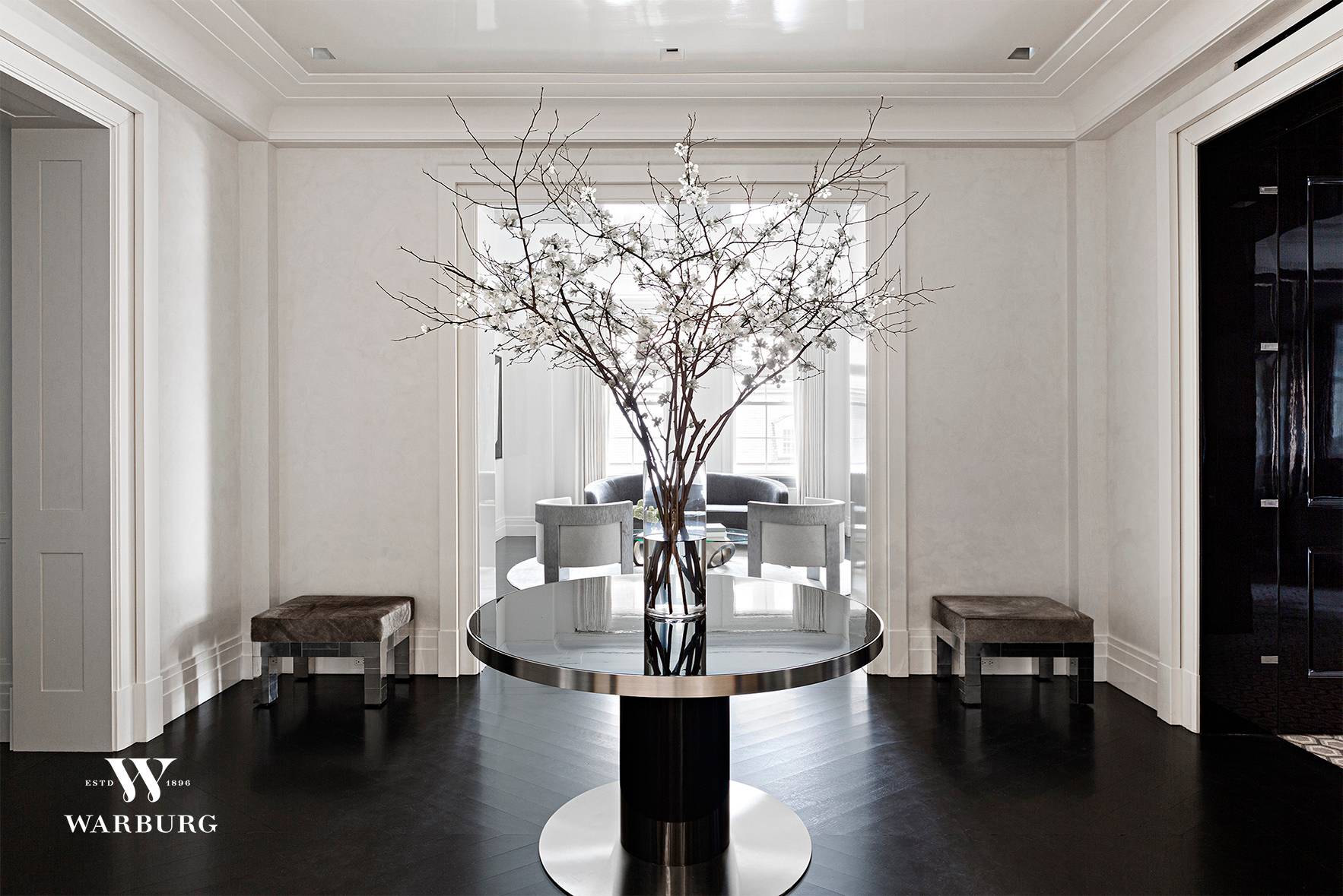 Finally, a 5 bedroom, 4. 5 bathroom apartment impeccably renovated in the iconic Verona co op.