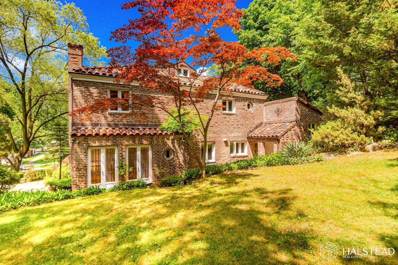 An Opportunity to purchase a 4 Bedroom Mediterranean revival style home in Fieldston with 2 adjacent 1 acre lots already approved by the NYC Planning Commission to build one magnificent ...