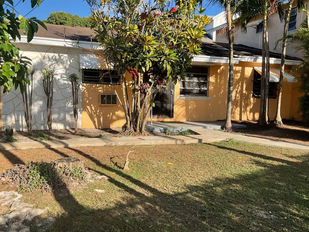 WINSTON STREET Fourplex New-Providence