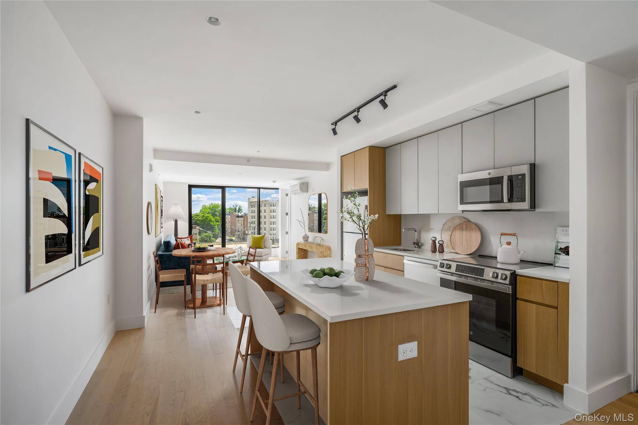 1 Bedroom Den ! Introducing Hudson 44, Yonkers newest and tallest luxury rental building that rises 25 stories over the Hudson River, offering breathtaking views, refined residences, and an unmatched ...