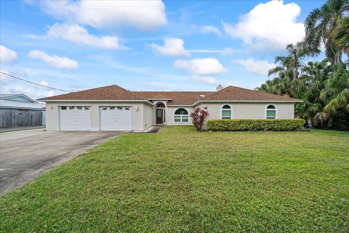 Welcome to 284 Hiawatha Way, an exquisite 4 bedroom, 3 bathroom home that effortlessly blends coastal elegance with modern comforts.