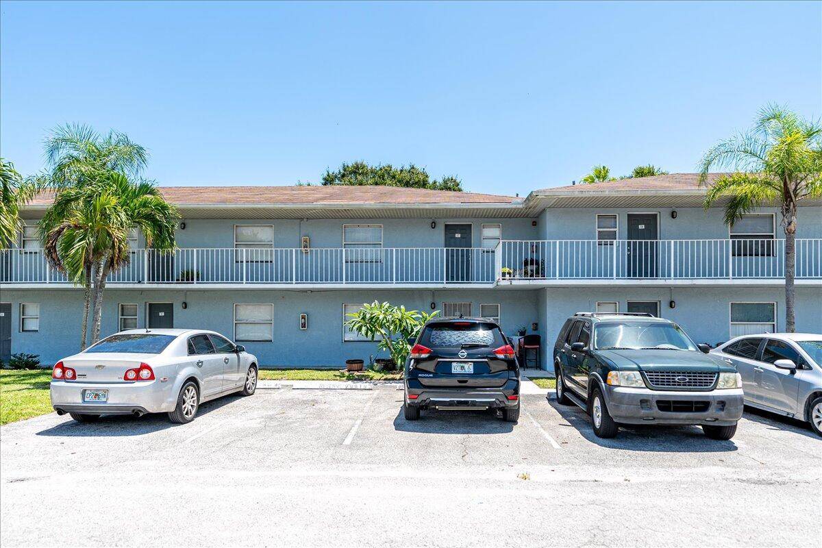 Fantastic Investor Opportunity No Rental Restrictions !