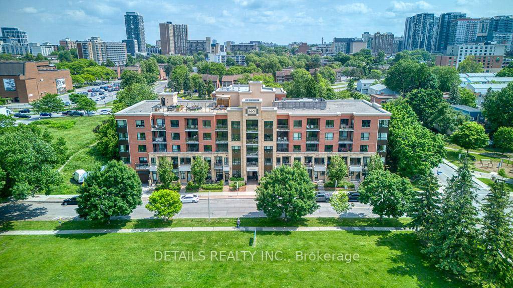 Located in the prestigious Waterstreet Condo building, this one bedroom, one bathroom unit offers breathtaking views of Bordeleau Park and the Rideau River from all living spaces.