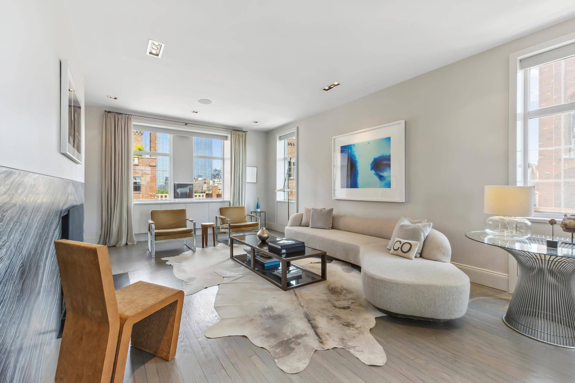 Perched on the 19th floor of the iconic London Terrace Towers at 465 West 23rd Street, Apartment 19D is an exquisitely renovated 2 bedroom, 2 bathroom residence offering approximately 1, ...