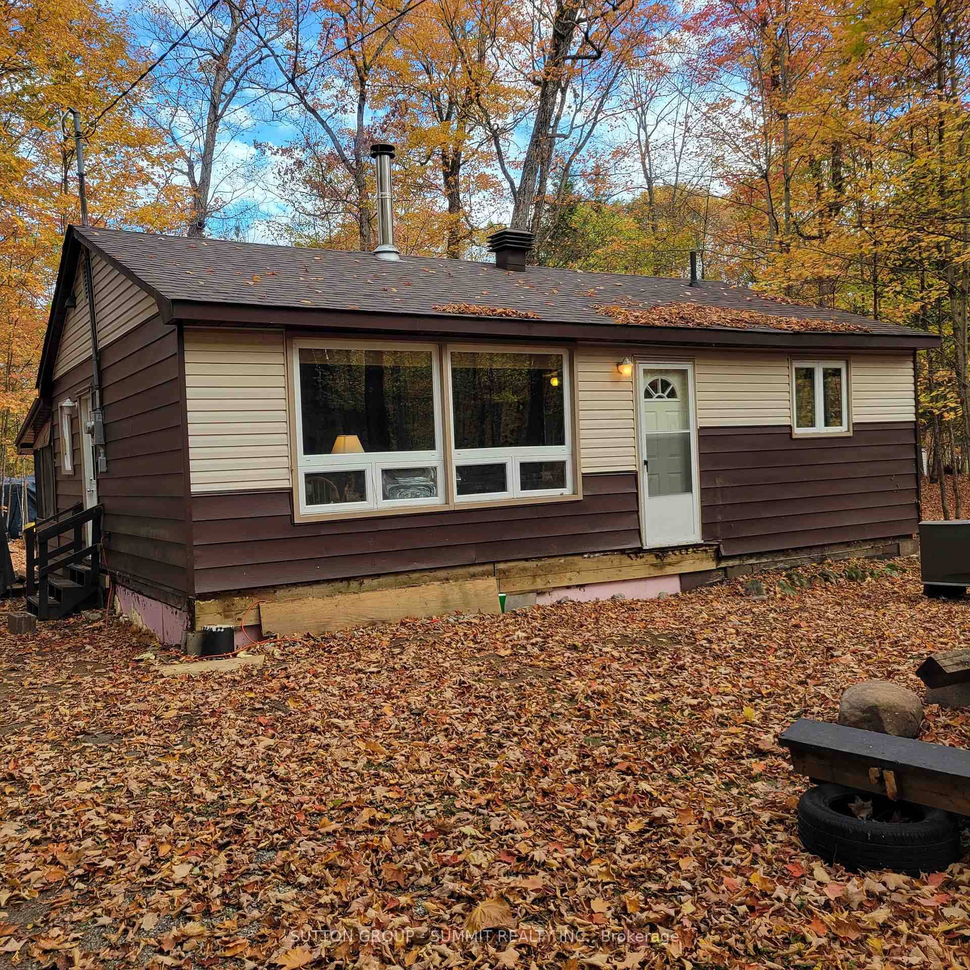 Nestled at the end of a quiet dead end road, this winterized 3 bedroom bungalow cottage offers the perfect blend of privacy, community, and year round comfort.