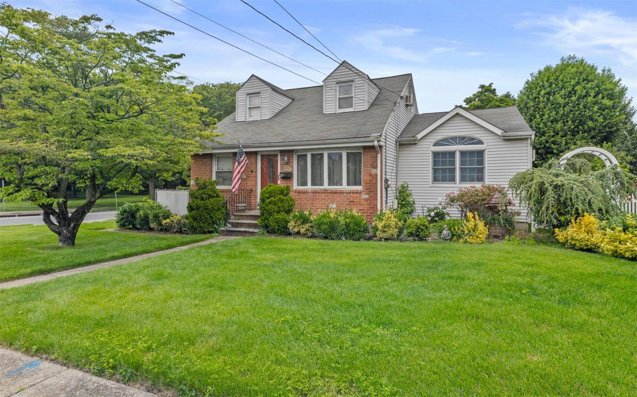 Located within the highly sought after East Williston School District, this beautifully maintained Cape Cod Style home showcases a wonderful curb appeal and offers outstanding comfort and functionality.