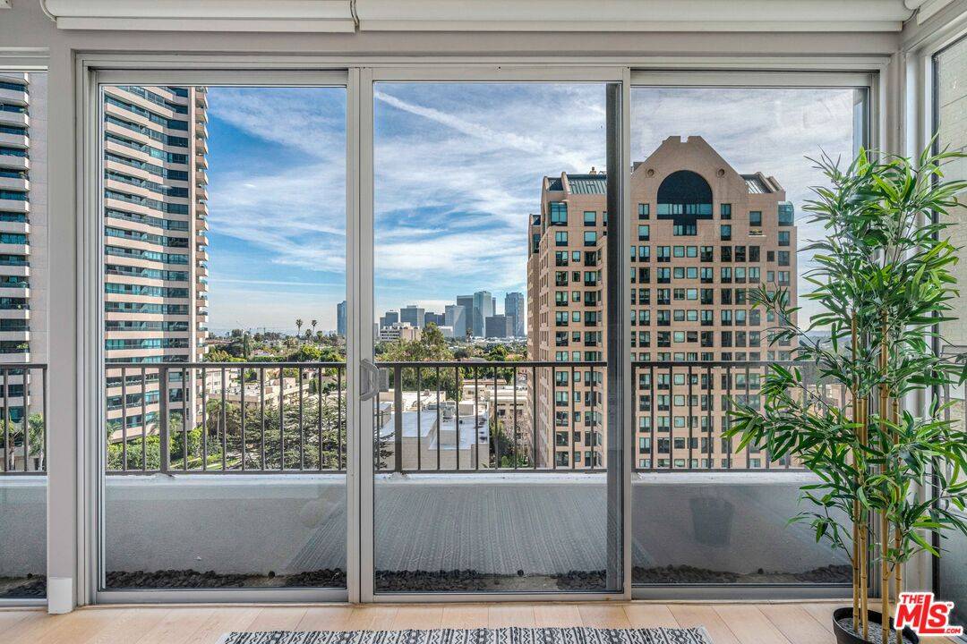 10501   Wilshire Blvd 1BR Westwood La