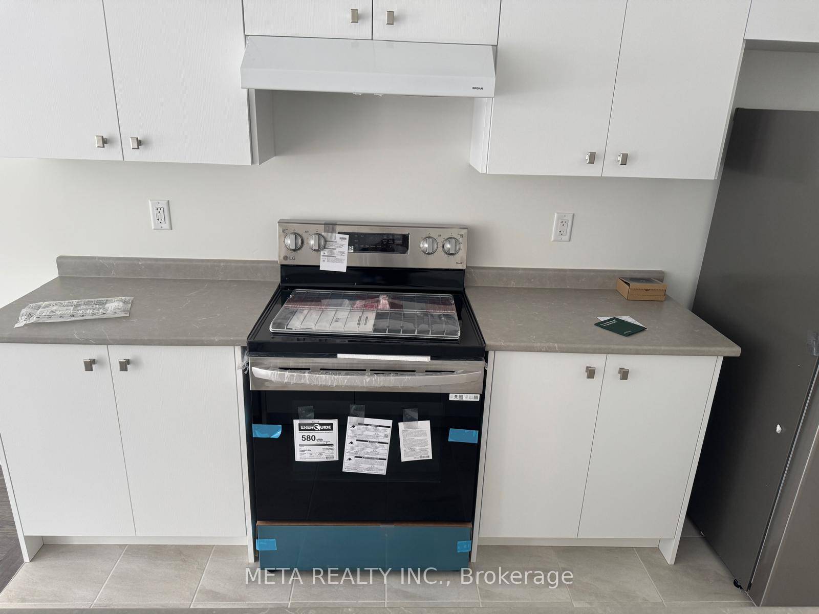 Your New Home Awaits ! Be the first one to live in this Brand New semi detached house Located In Beautiful Welland, Niagara Area.