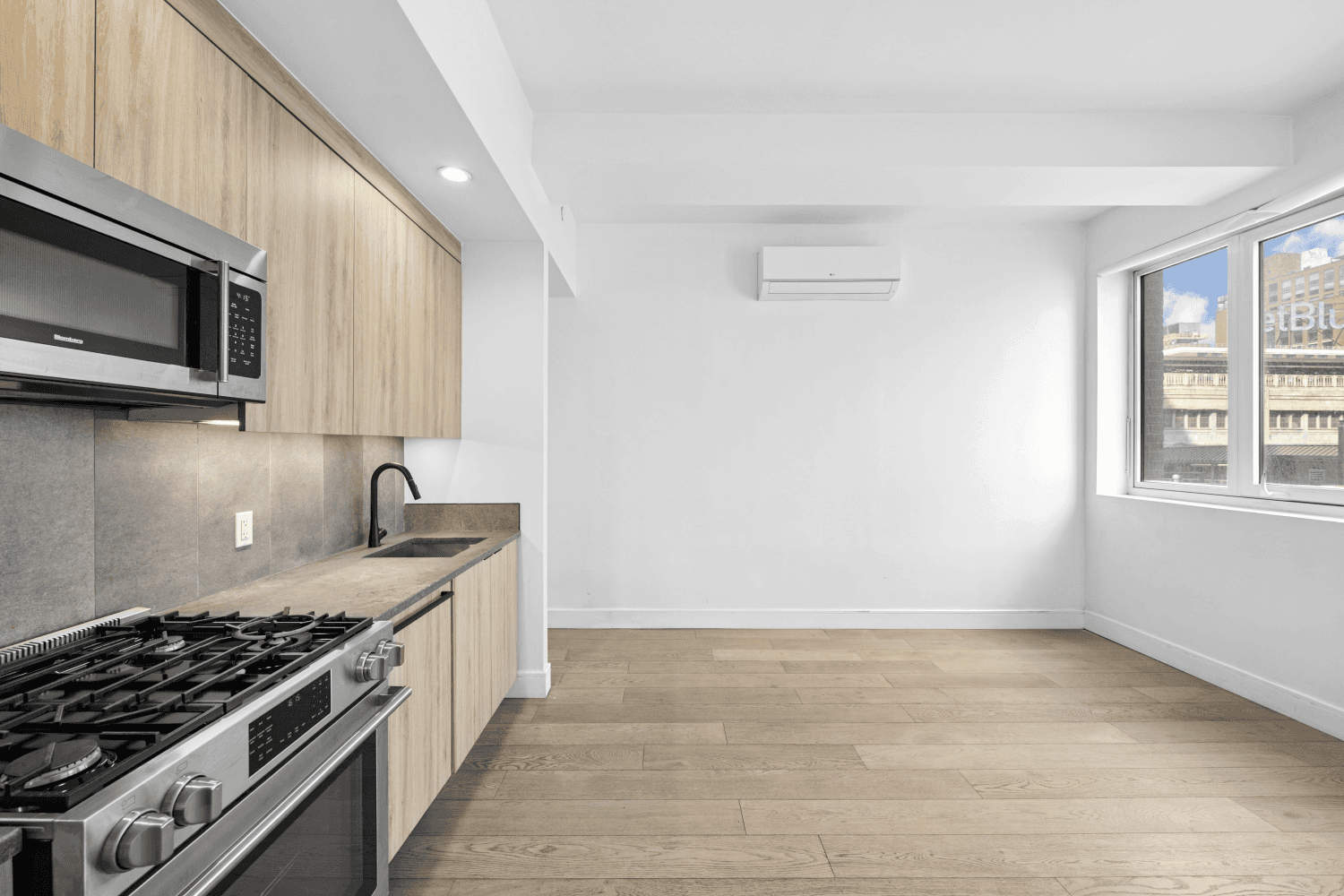 Now Available for Sale a 421 a Tax Abatement Through 2035 Includes Private Storage Unit Step into the light at HERO LIC with this stunning 1 bedroom, 1 bathroom residence ...
