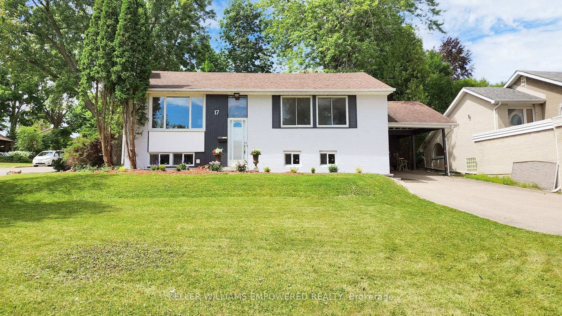 Welcome to this beautifully upgraded bungalow located in the sought after Banbury Don Mills neighbourhood.