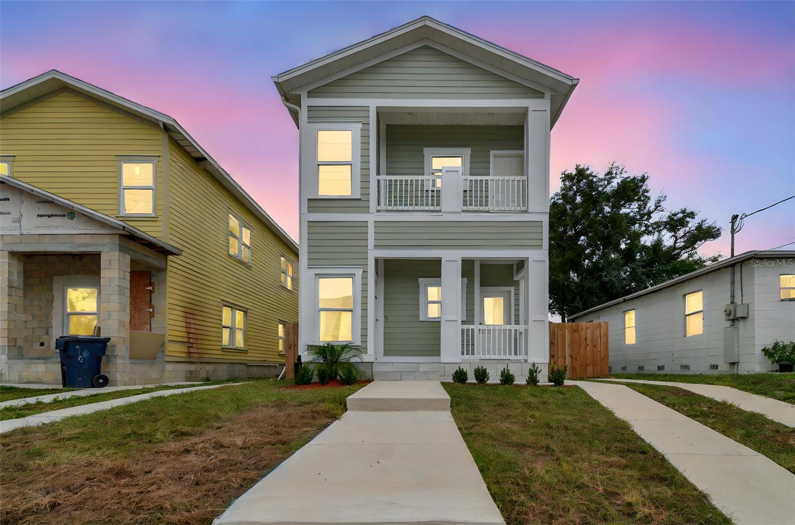 Discover an incredible investment opportunity in this modern duplex, featuring two spacious one story units, each offering three bedrooms and the potential to generate 2, 500 or more per month ...