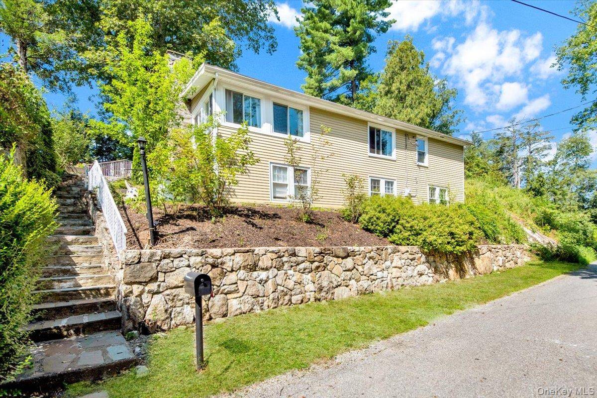 Welcome to 25 Evergreen Road.