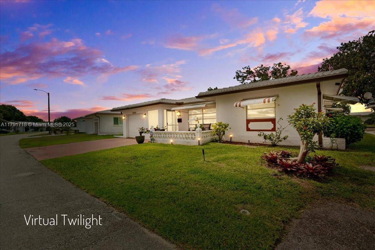 Large 2 2 with serene canal view, brand new roof, laarge family room overlooking garden and wide canal, mature fruits trees.