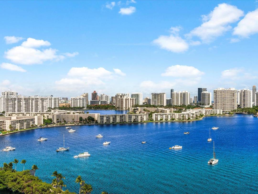 Discover waterfront luxury in this spacious 2 bedroom den condo at Marina Palms, a premier North Miami Beach residence built in 2015.