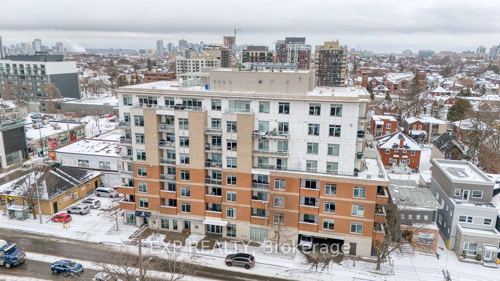 Welcome to this stunning fully furnished 2 bedroom, 2 bathroom condo in the highly sought after Tunneys Pasture community.