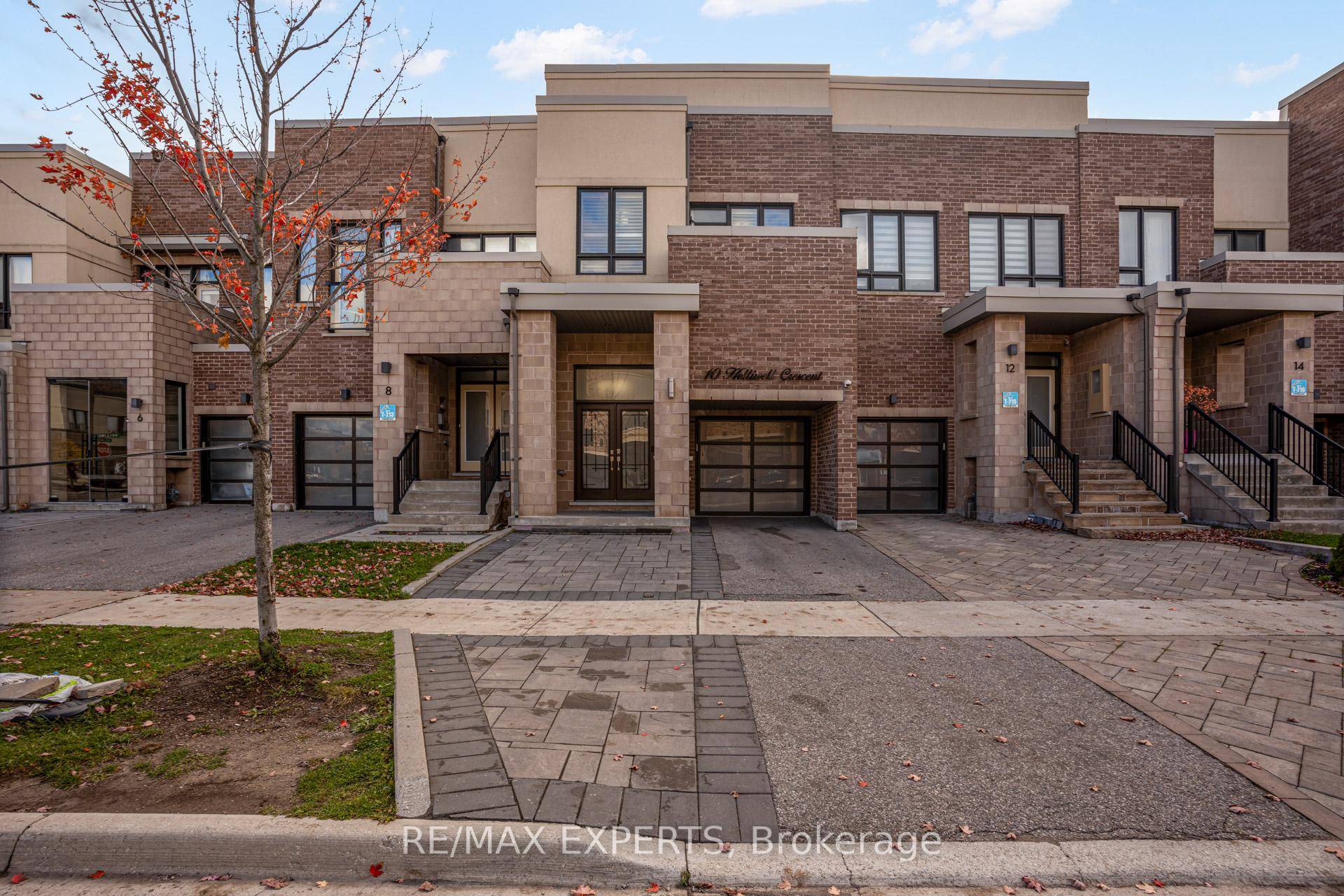 Welcome to this Beautiful Luxury Townhouse, Offering the Perfect Blend of Space, Style, amp ; Convenience.