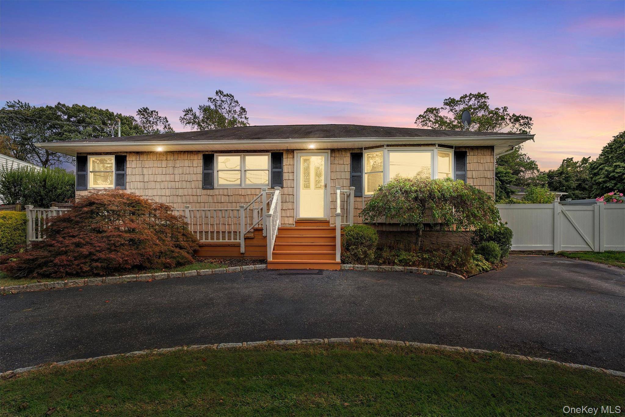 Welcome to 207 Juniper Rd right in San Remo, a community named after the picturesque San Remo in Italy for its resemblance to the breathtaking Italian Riviera.