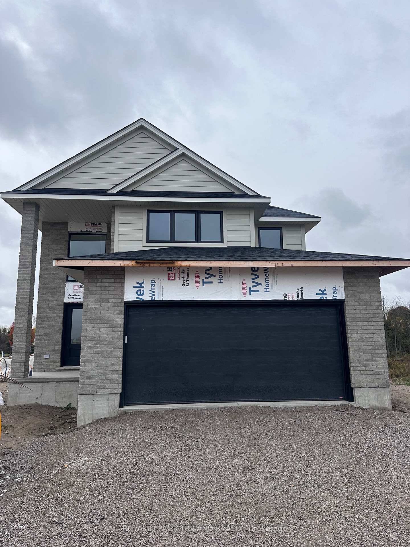 Brand new 4 bedroom, 2. 5 bathroom home by MP Custom Homes, scheduled for completion October 2025.
