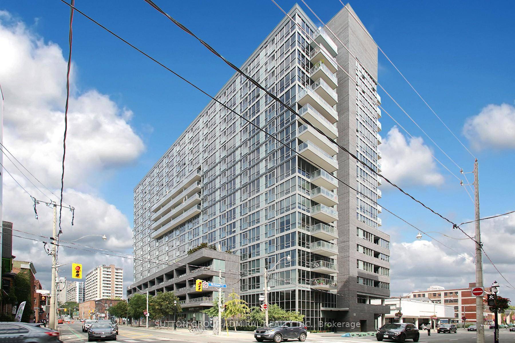 Prime West Facing 690 Square Feet, 1 Bed Den Suite Offers Bright, Open concept Living with Floor to ceiling Windows, W Unobstructed City Views.