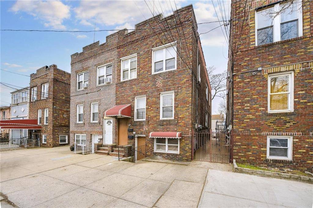 INVESTOR S DREAM IN THE HEART OF CANARSIE !