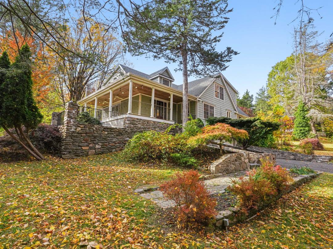 Storybook cape set on lovely oversized 1.