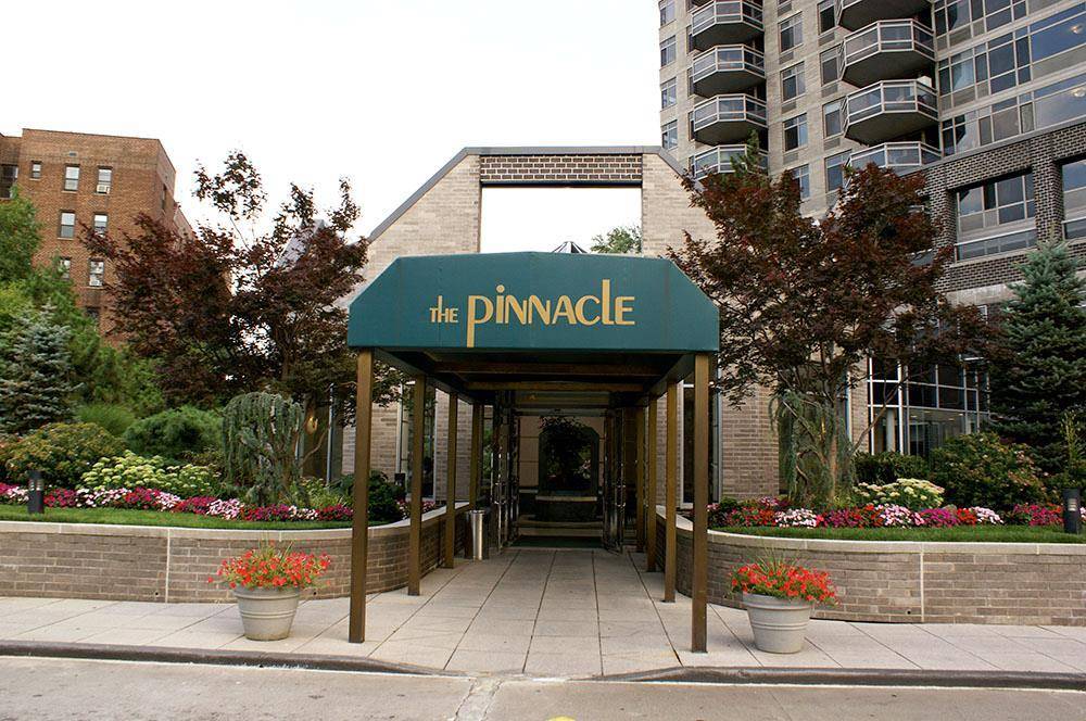 Luxury 2 Bed, 2 Bath Condo with 2 Balconies Stunning NYC Skyline Views Live high above the city in this beautifully updated 2 bedroom, 2 bath condo on the 17th ...