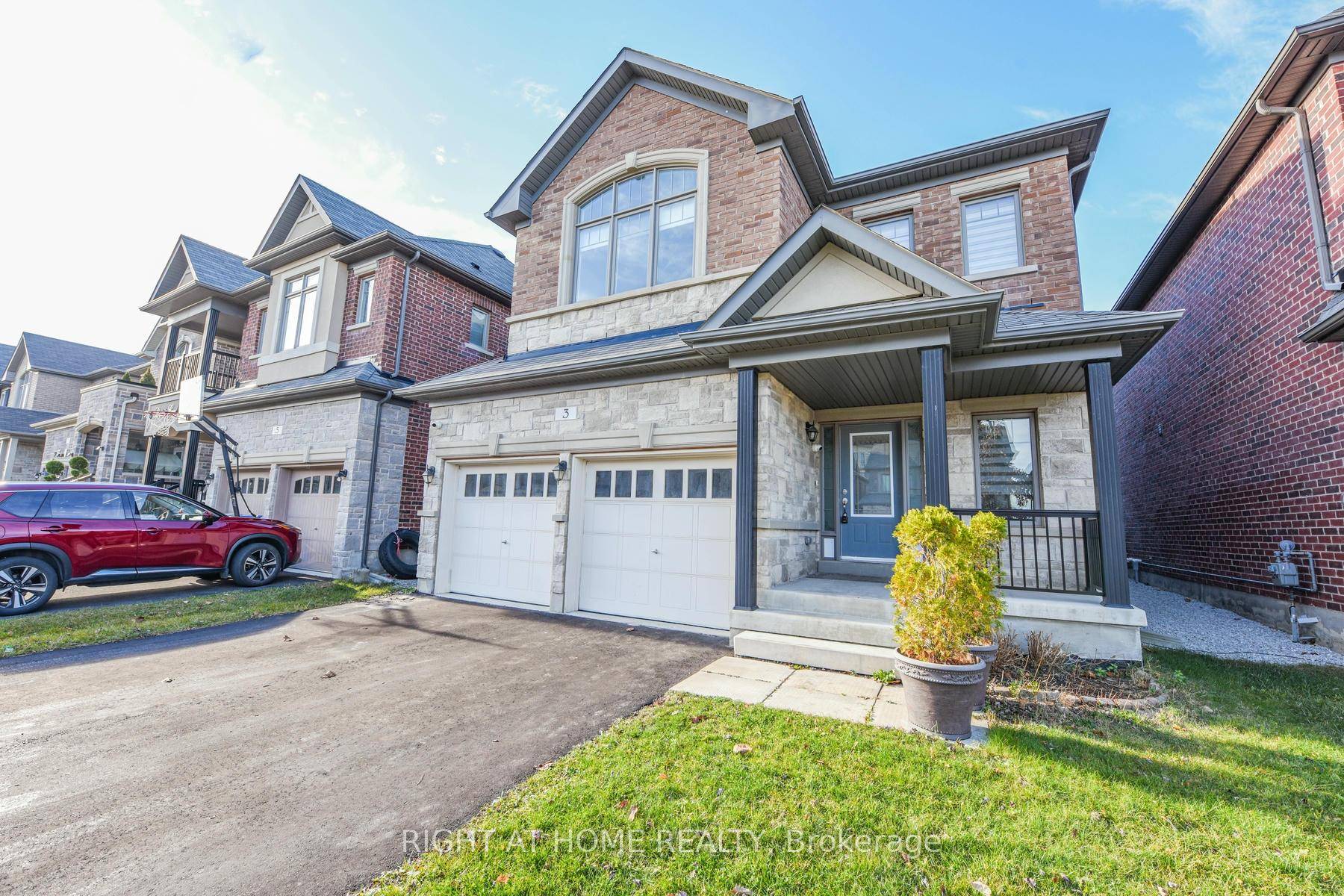 Rare To Find 2272 above grade sqf 2 Storey Detached house in Bram West Prestigious Neighborhood Of Riverview Heights with prestigious schools, theatres, boutique shops, and elegant restaurants at your ...