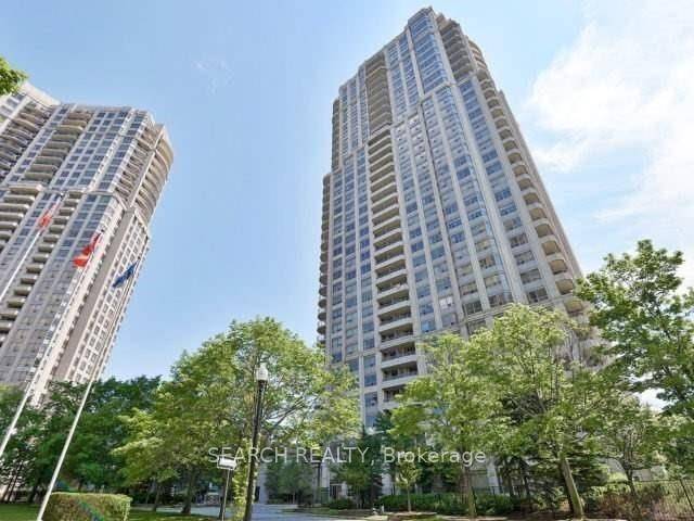 Immaculate Executive Corner Suite in one of Mississauga's Premier Buildings !