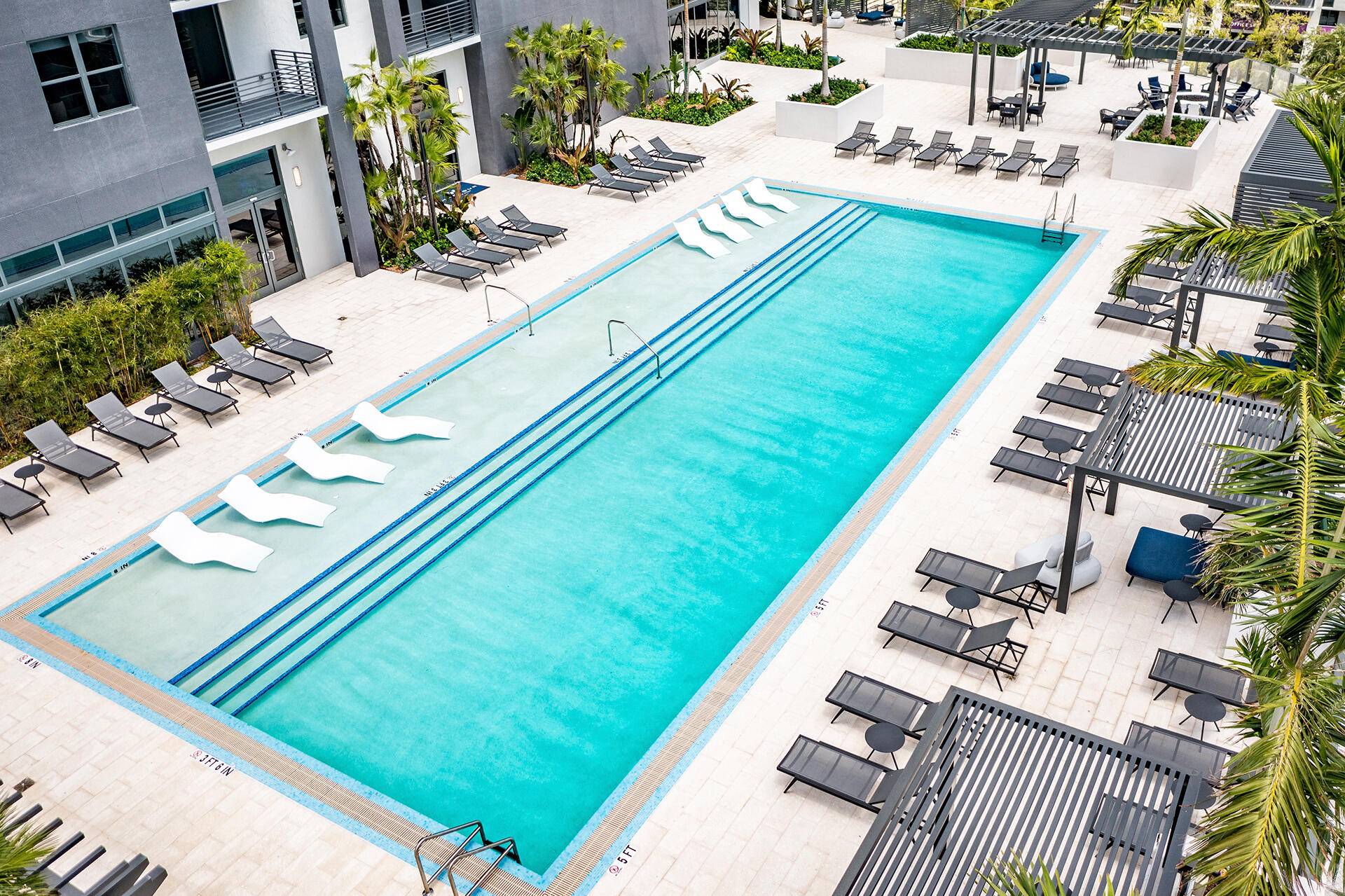 Rising above Fort Lauderdale's iconic waterfront, Harbour at New River offers panoramic water views, carefully curated interiors, and all the amenities you can imagine.