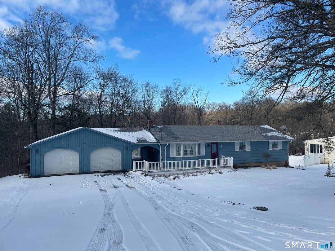 Well Maintained Ranch in quiet neighborhood with Wallingford Electric !