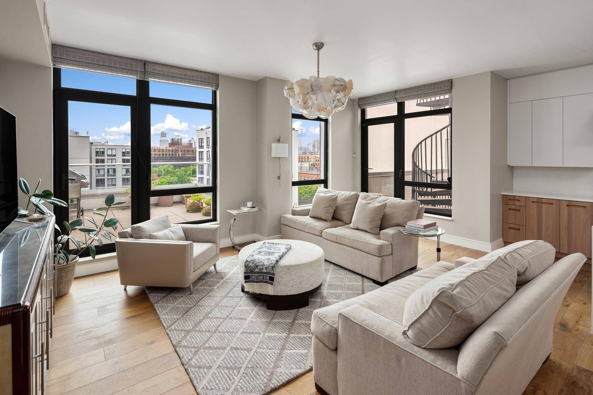 Wrap yourself in luxury in this amazing 1, 744 square foot Penthouse at the coveted 147 Hope Street condominium in prime Williamsburg !