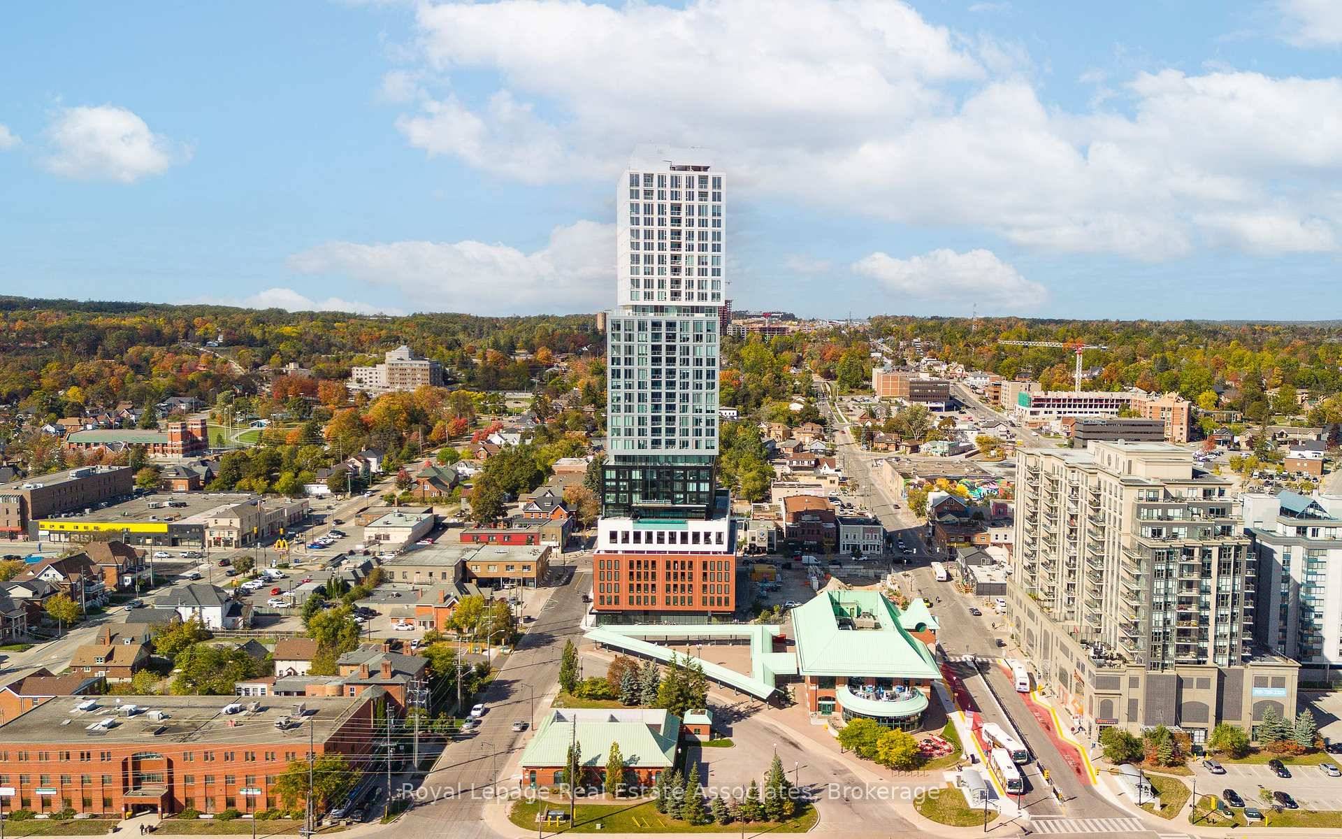 Welcome to Debut Condos Luxury Waterfront Living Meets Urban Convenience !