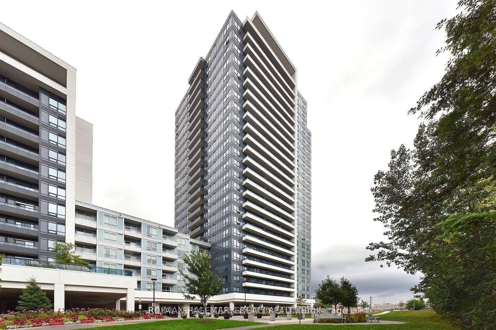 Charming 1 1 Bedrm Condo Apartment in the heart of Thornhill with west facing views and glowing sunset horizons.