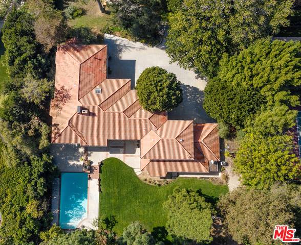 1218   Benedict Canyon Dr Beverly Hills Post Office | B.H.P.O. LA