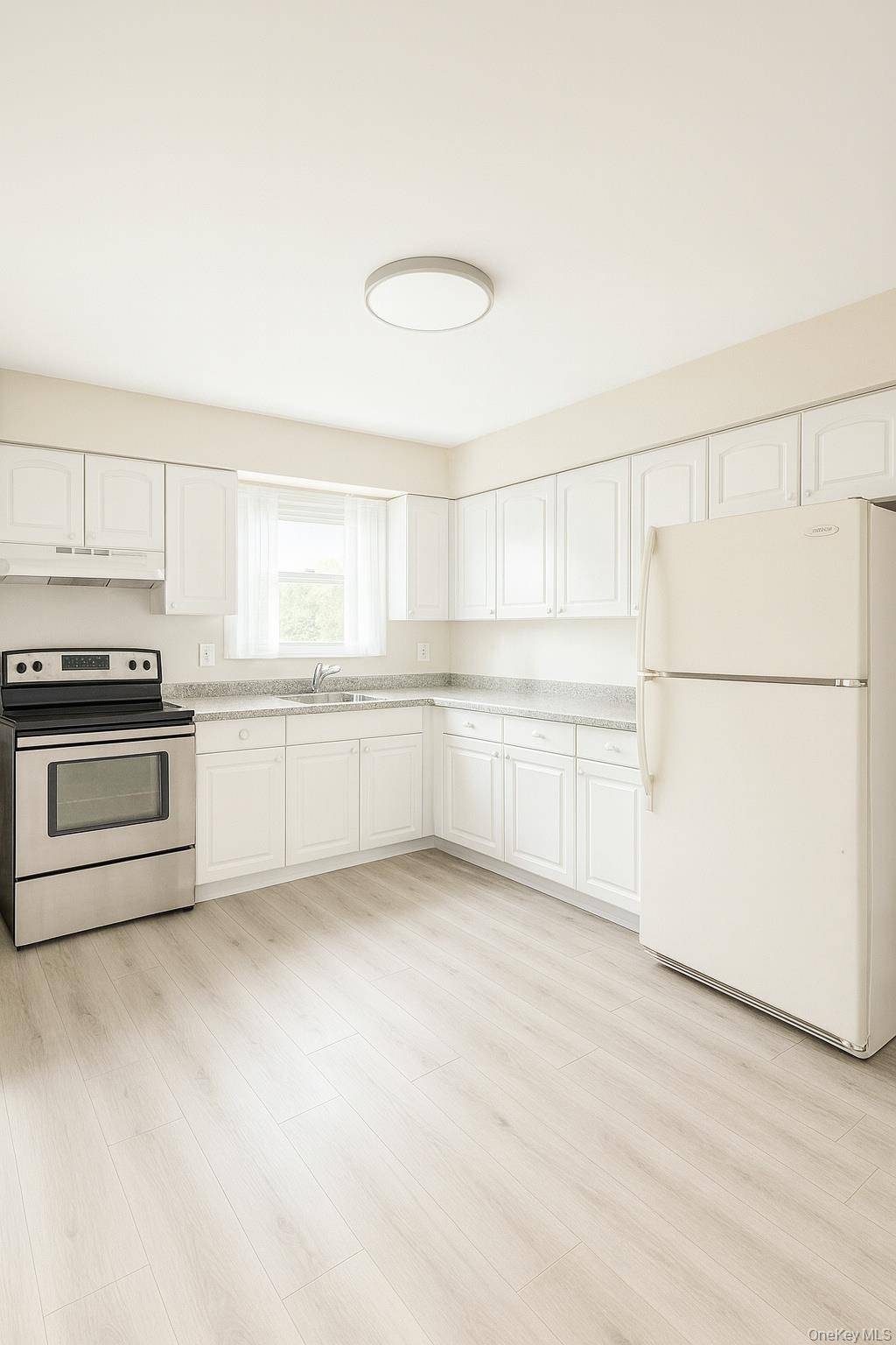 3 Bedroom 1 Bath spacious apartment.