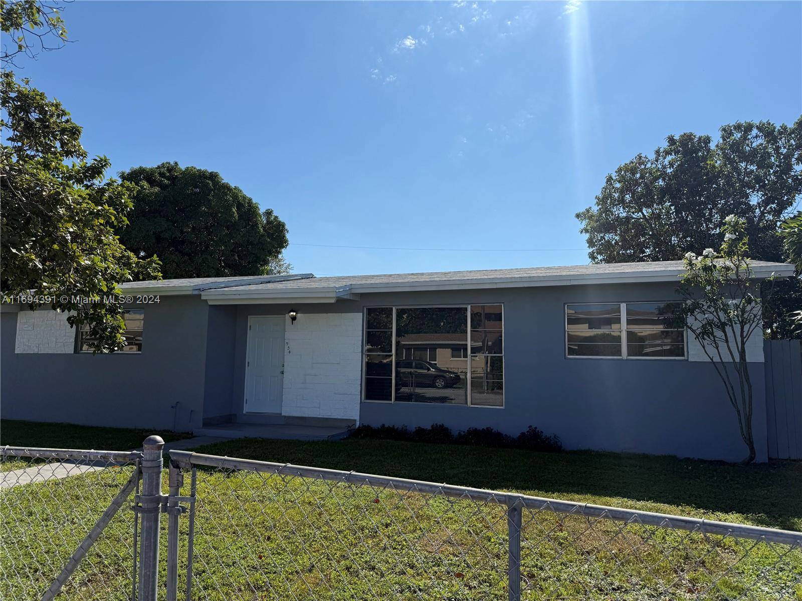 Beautiful remodeled pool home in Meadows Park in Hialeah.