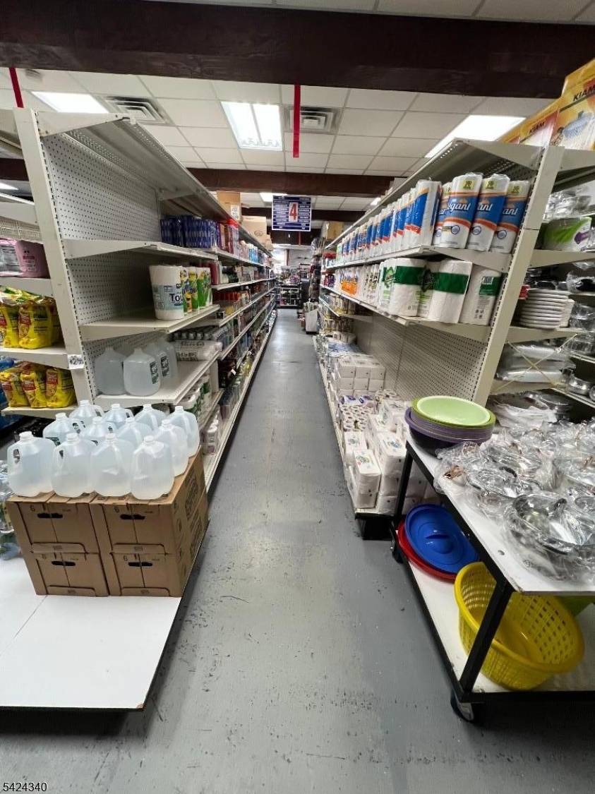 Strategic retail investment opportunity in Paterson's highly active Totowa commercial corridor, immediately west of Downtown Paterson.