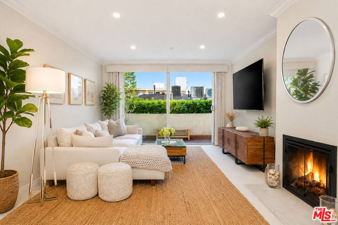 125   Montana Ave 1BR Santa Monica La