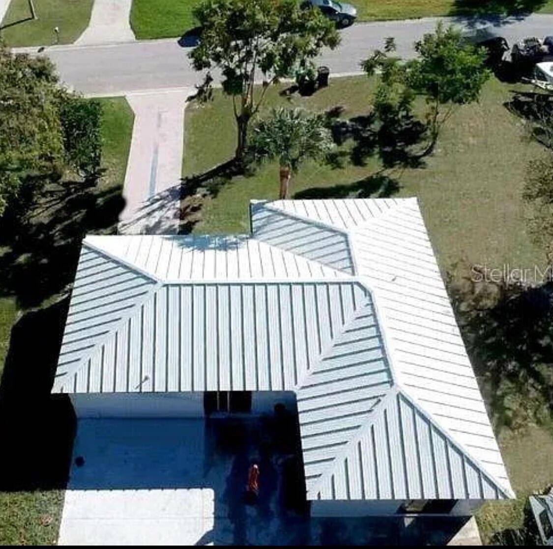 You must see this beautiful home, great location, new metal Roof, New AC unit, new water heater, new kitchen, new floors.