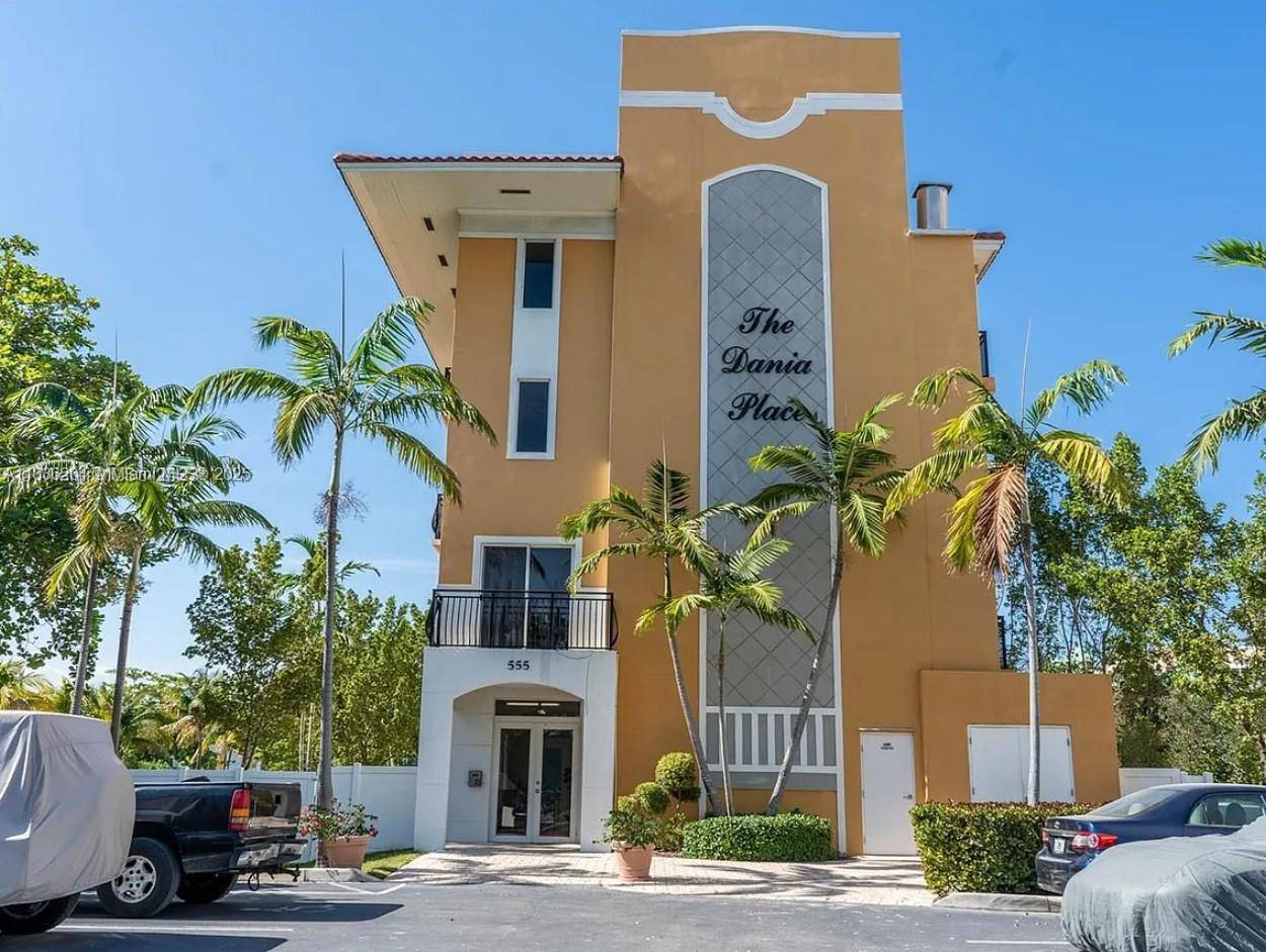 THE DANIA PLACE LOCATION !