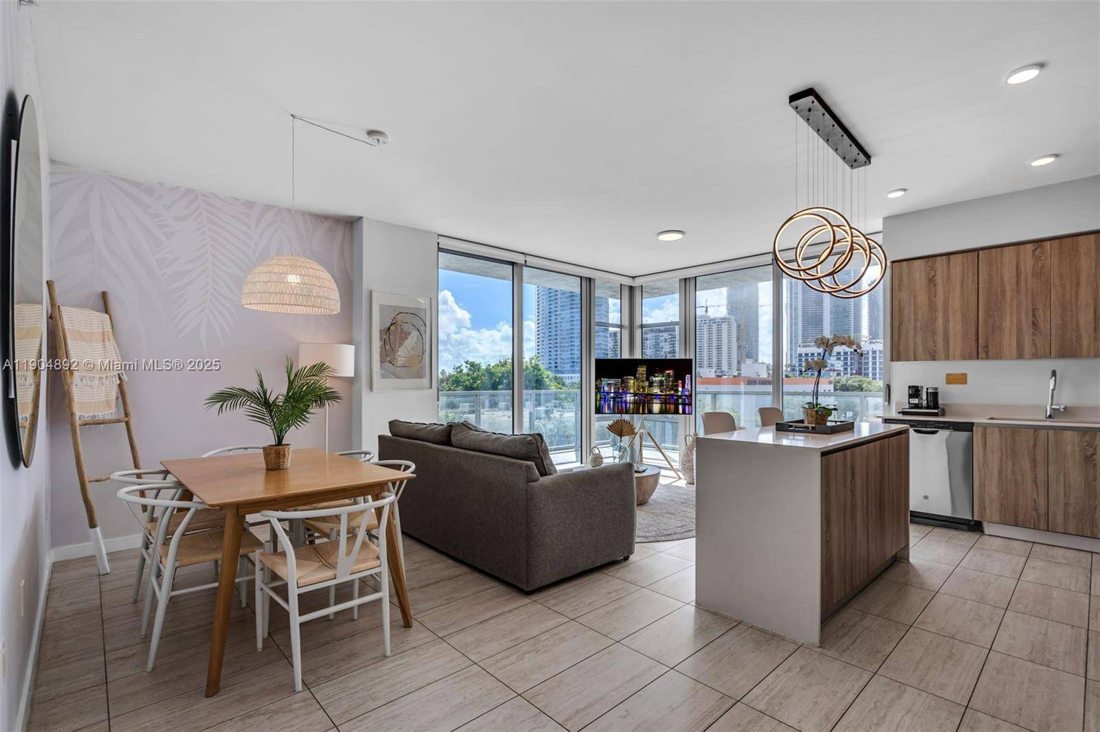 CORNER unit at Quadro Residences FULLY FURNISHED in the Miami Design District ideal for investors or end users.