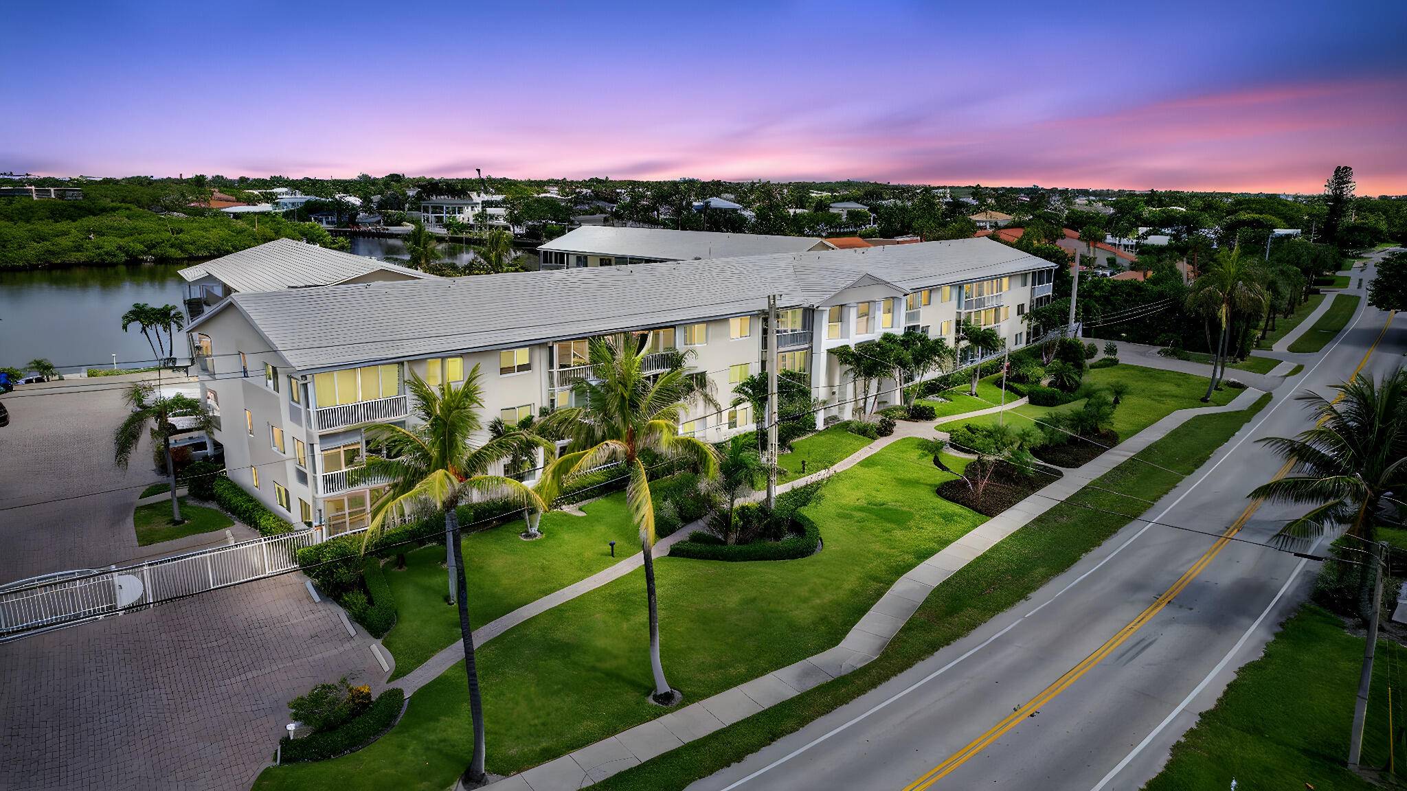 Welcome home to this absolutely stunning 2 2 condo in the heart of it all !