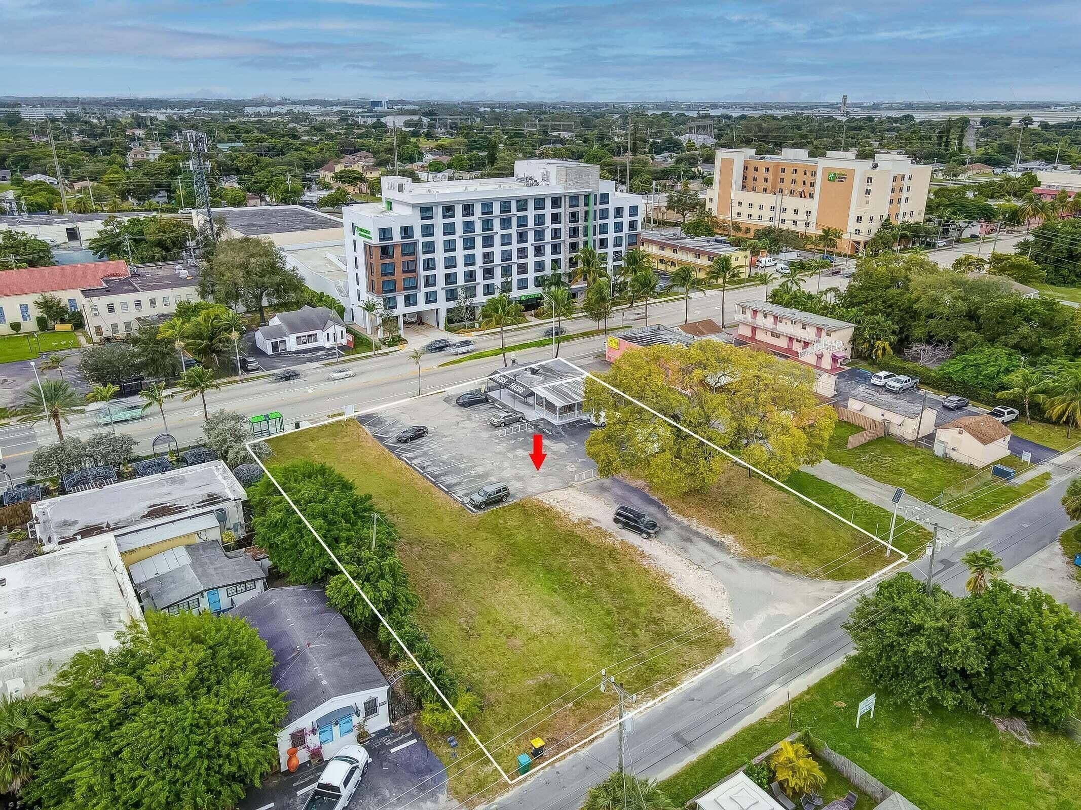 Seller financing ! ! ! Imagine the possibilities with this expansive 27, 902 square foot.